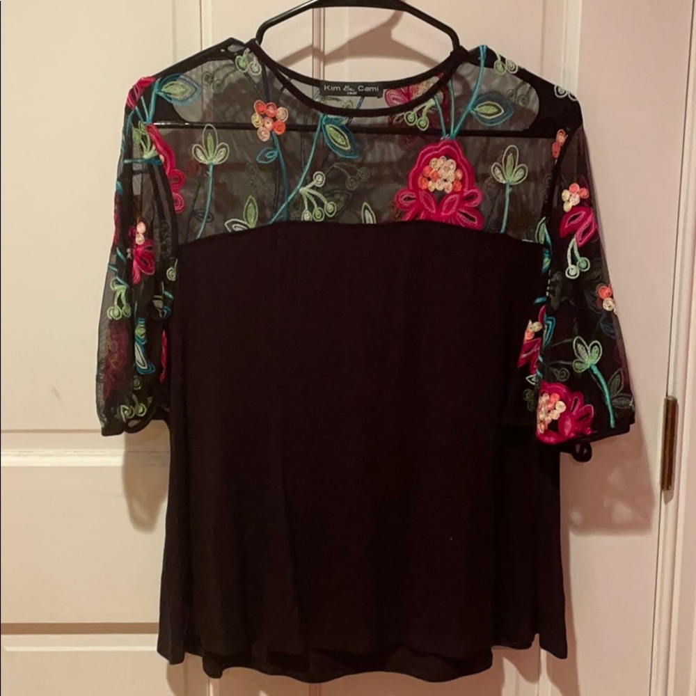 Kim & Cami black flower embroidered mesh top